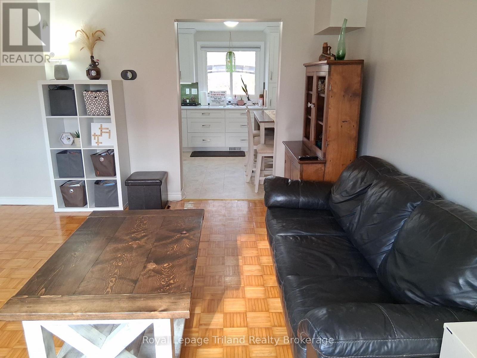 144 Keats Drive, Woodstock, Ontario  N4S 8B8 - Photo 4 - X12577830