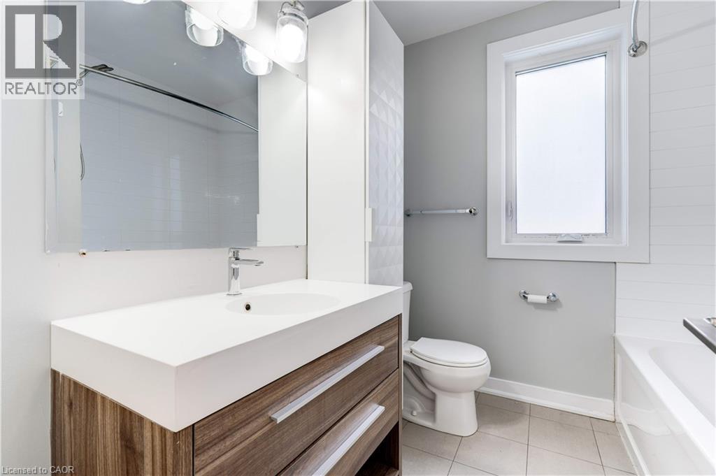 657 Barton Street E Unit# 302, Hamilton, Ontario  L8L 3A3 - Photo 18 - 40790520