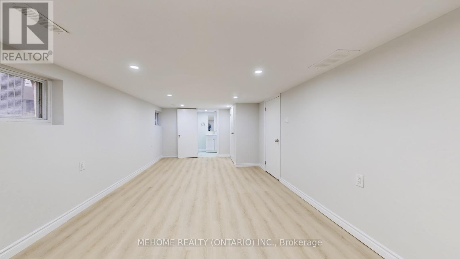 95 Roseview Avenue, Richmond Hill, Ontario  L4C 1C6 - Photo 32 - N12551742