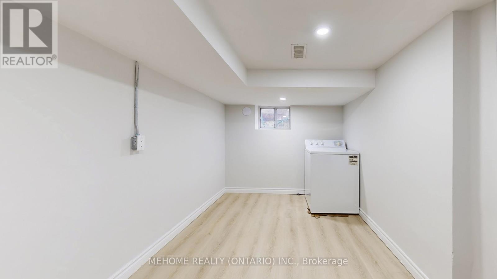 95 Roseview Avenue, Richmond Hill, Ontario  L4C 1C6 - Photo 37 - N12551742