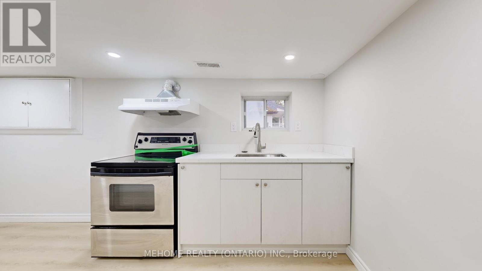 95 Roseview Avenue, Richmond Hill, Ontario  L4C 1C6 - Photo 35 - N12551742