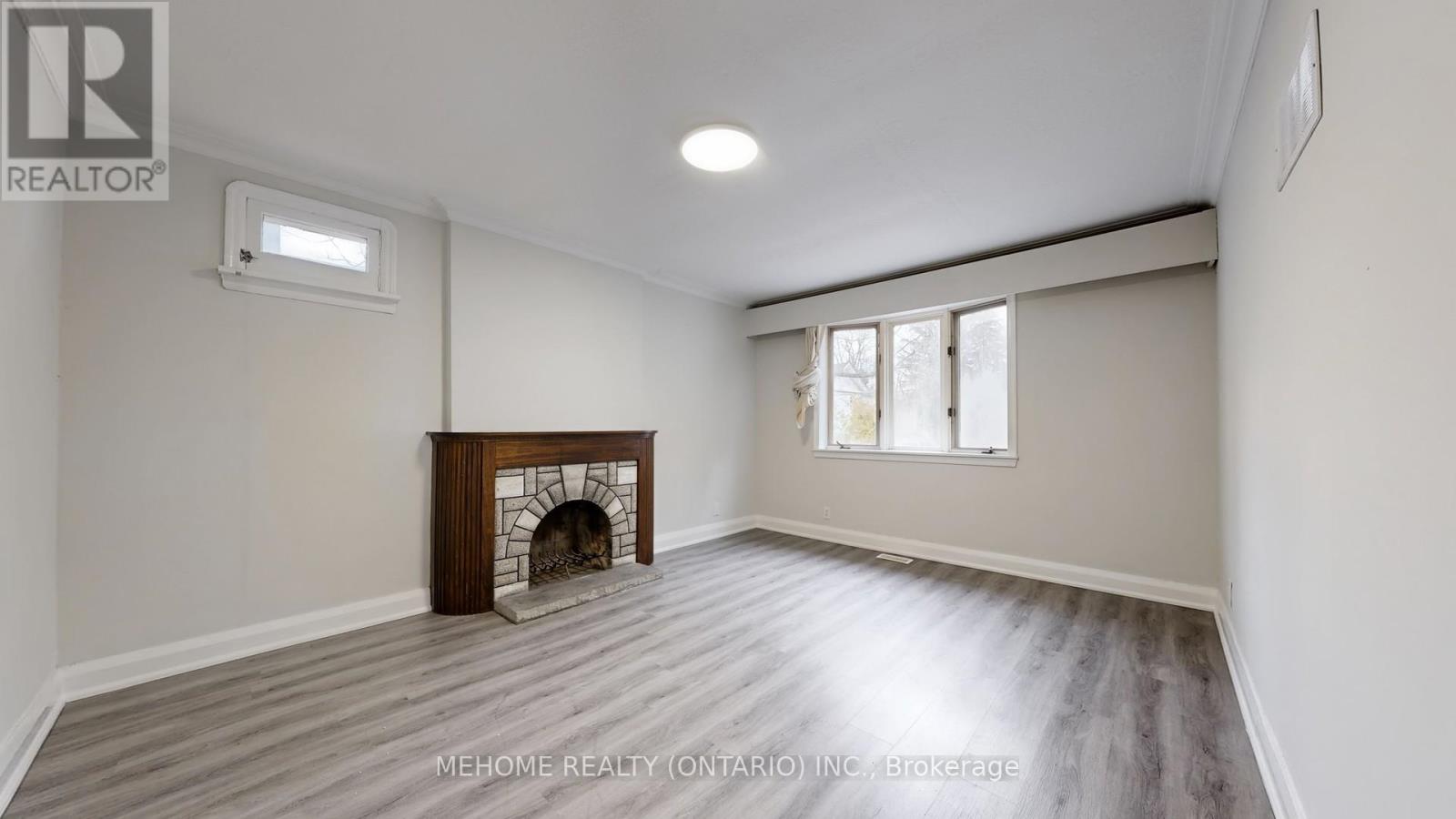 95 Roseview Avenue, Richmond Hill, Ontario  L4C 1C6 - Photo 4 - N12551742