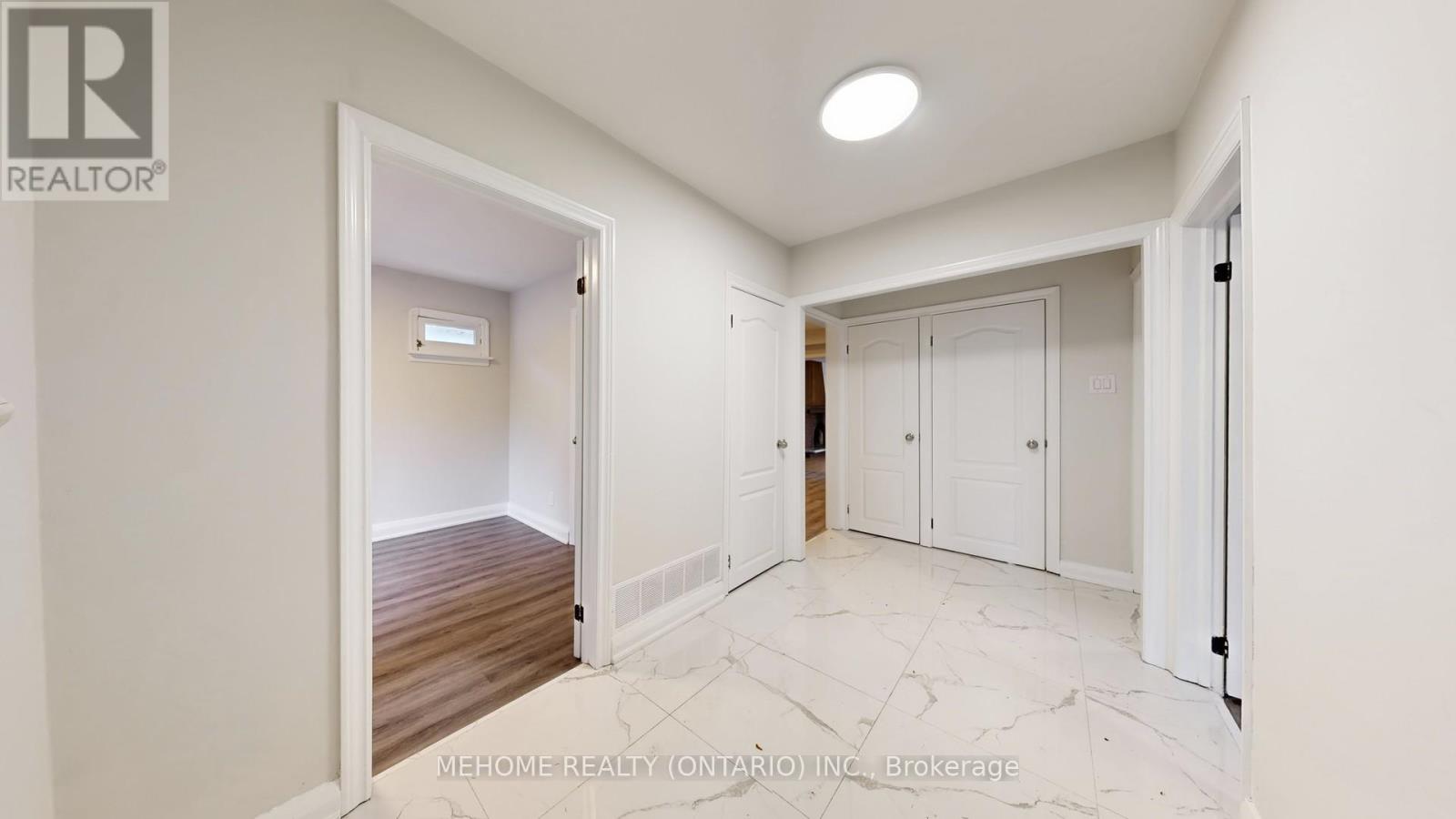 95 Roseview Avenue, Richmond Hill, Ontario  L4C 1C6 - Photo 7 - N12551742