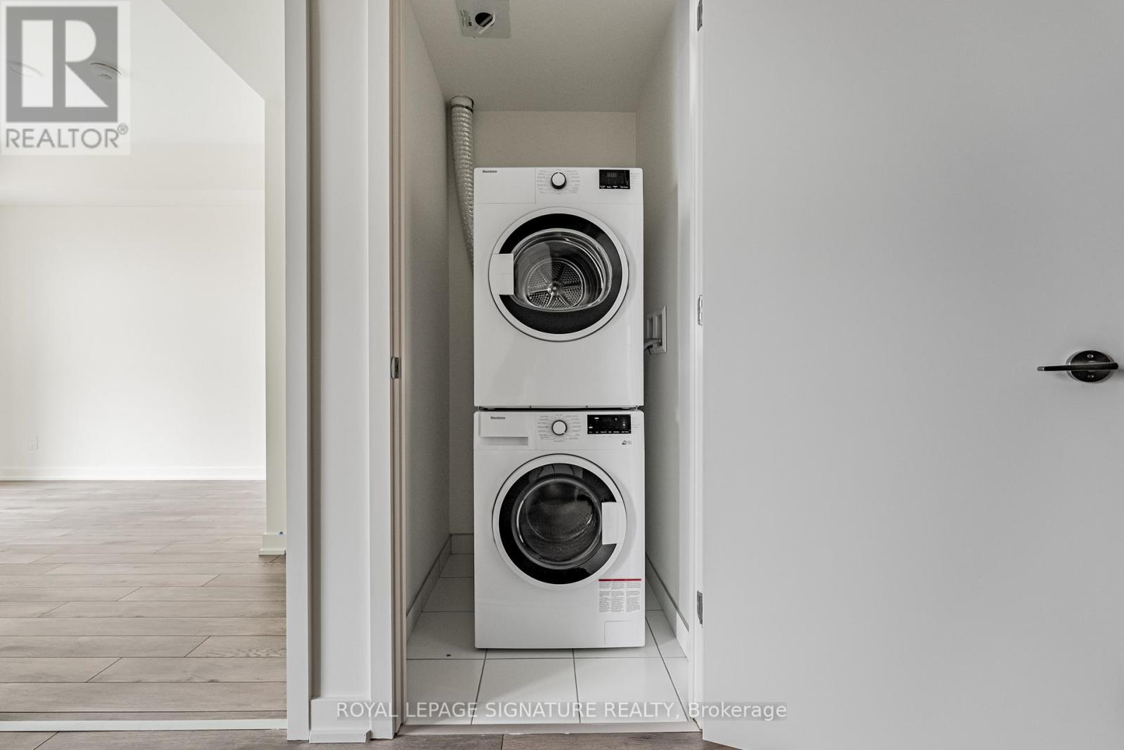 811 - 3071 Trafalgar Road, Oakville, Ontario L6H 3V6 - Photo 25 - W12562266