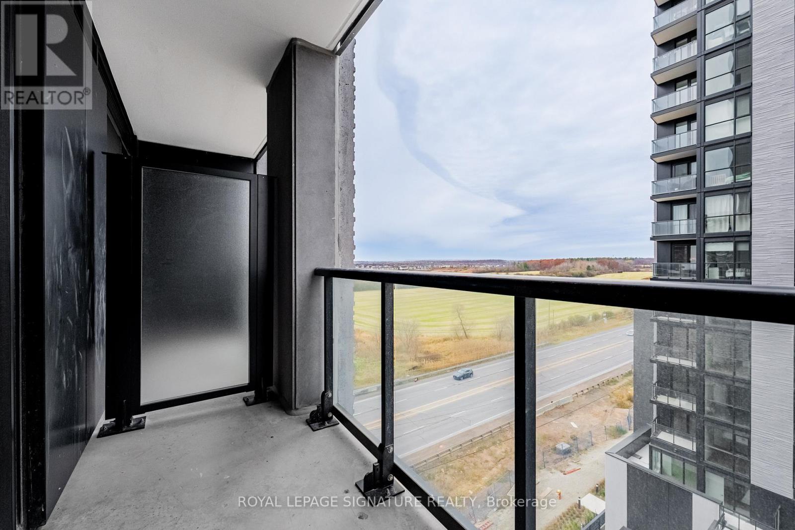 811 - 3071 Trafalgar Road, Oakville, Ontario L6H 3V6 - Photo 28 - W12562266