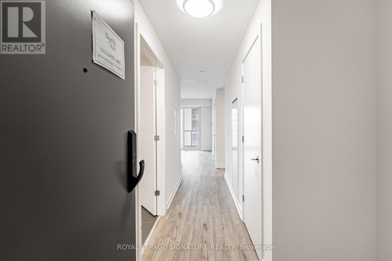 811 - 3071 Trafalgar Road, Oakville, Ontario L6H 3V6 - Photo 5 - W12562266