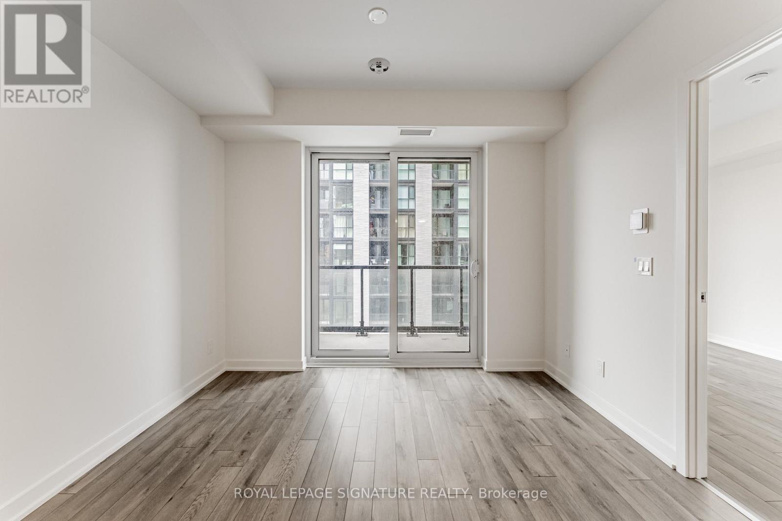 811 - 3071 Trafalgar Road, Oakville, Ontario L6H 3V6 - Photo 17 - W12562408