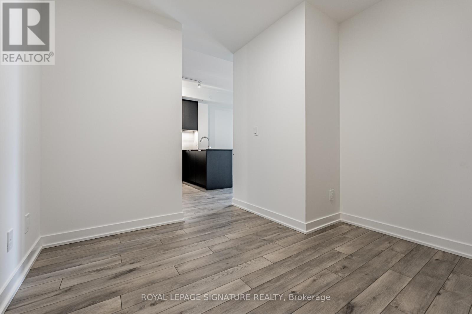 811 - 3071 Trafalgar Road, Oakville, Ontario L6H 3V6 - Photo 23 - W12562408