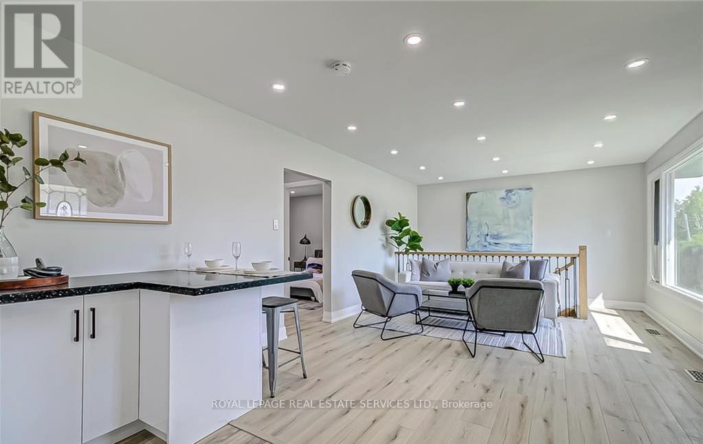 40 Ewing Street, Halton Hills, Ontario  L7G 2P9 - Photo 9 - W12576126