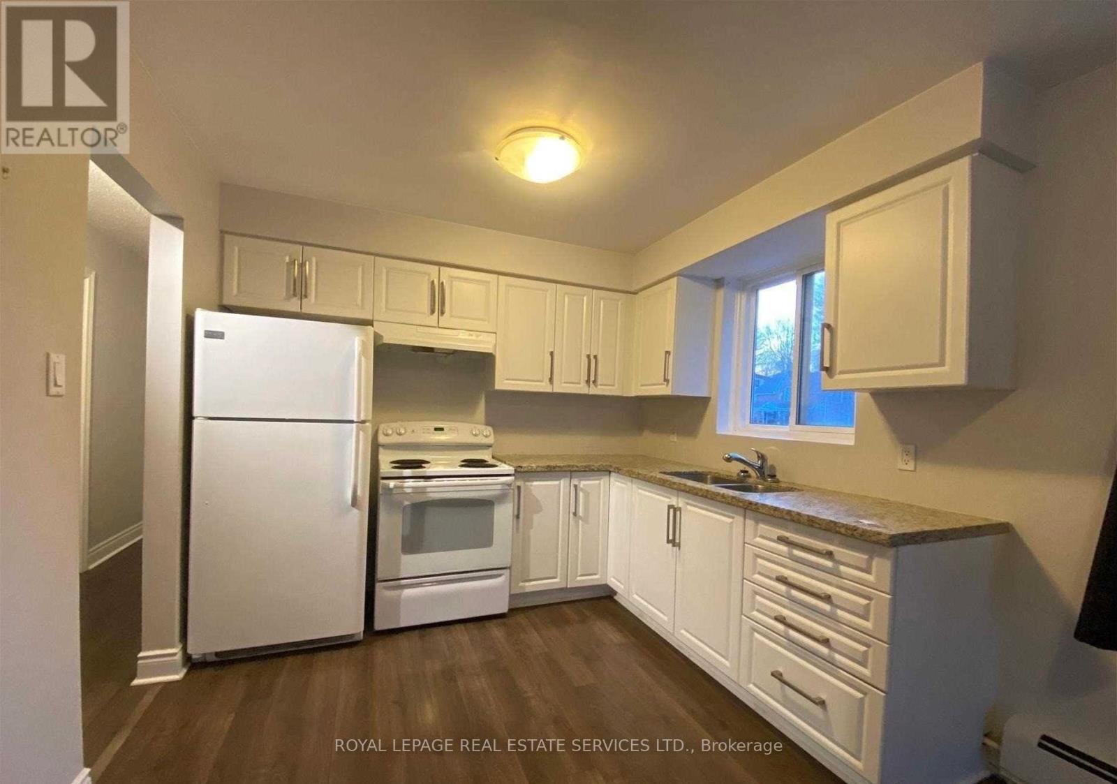 4 - 10 Main Street S, Halton Hills, Ontario  L7G 3G5 - Photo 6 - W12576660