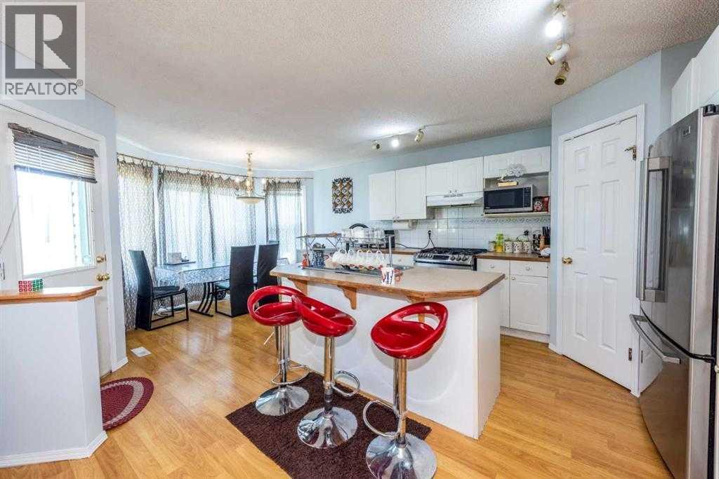 68 Martha's Haven Gardens Ne, Calgary, Alberta  T3J 3W1 - Photo 11 - A2243597