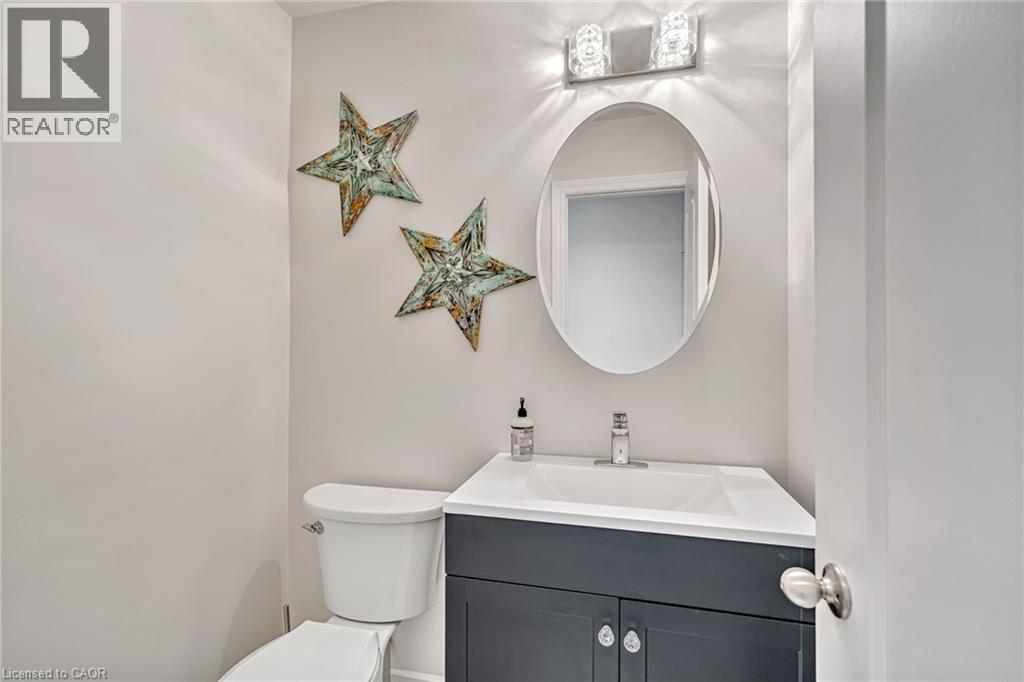 8 Keewaydin Street, Waterdown, Ontario  L8B 0K1 - Photo 6 - 40787419