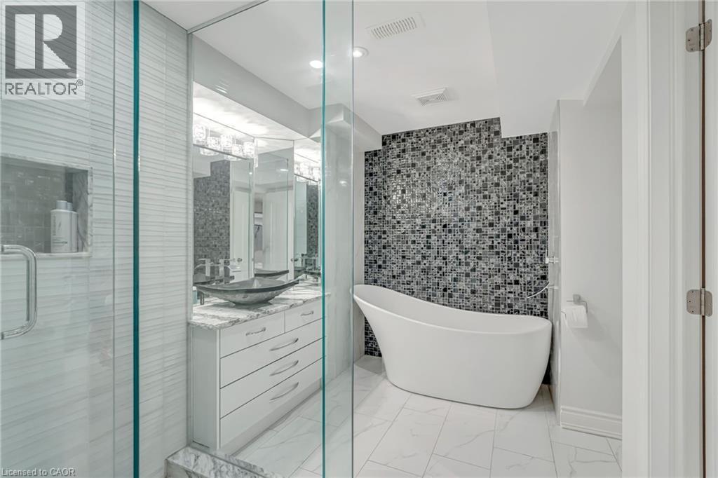 8 Keewaydin Street, Waterdown, Ontario  L8B 0K1 - Photo 42 - 40787419