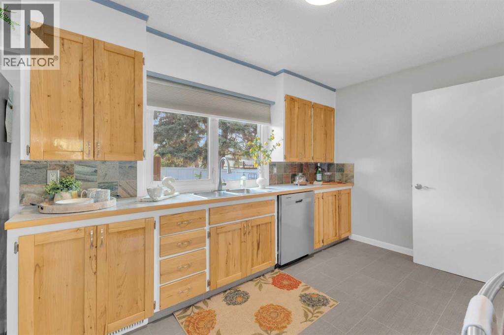 3965 38a Avenue, Red Deer, Alberta  T4N 2V6 - Photo 9 - A2267820