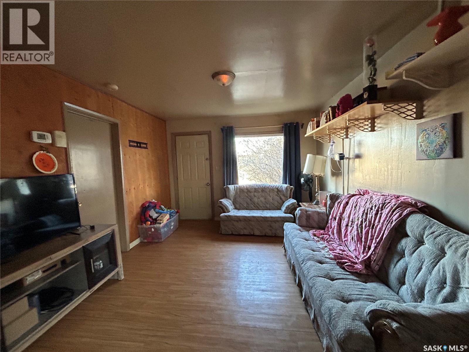 618 98th Avenue, Tisdale, Saskatchewan  S0E 1T0 - Photo 8 - SK024684