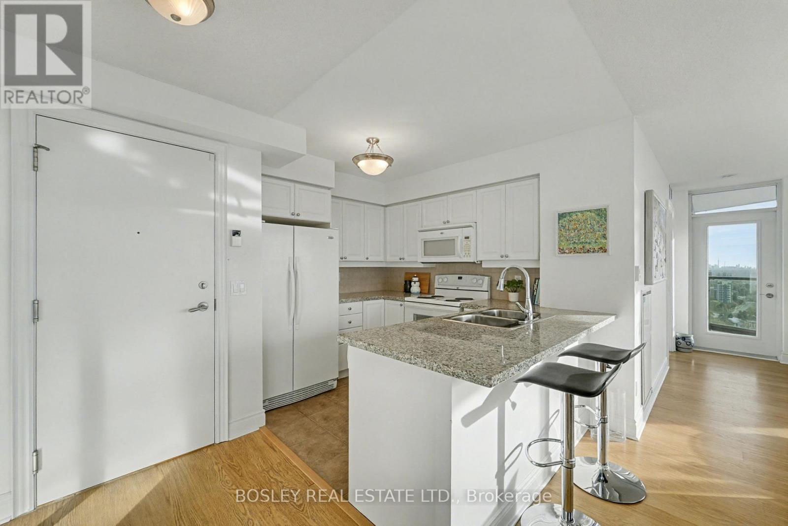 3006 - 15 Greenview Avenue, Toronto, Ontario  M2M 4M7 - Photo 6 - C12577804