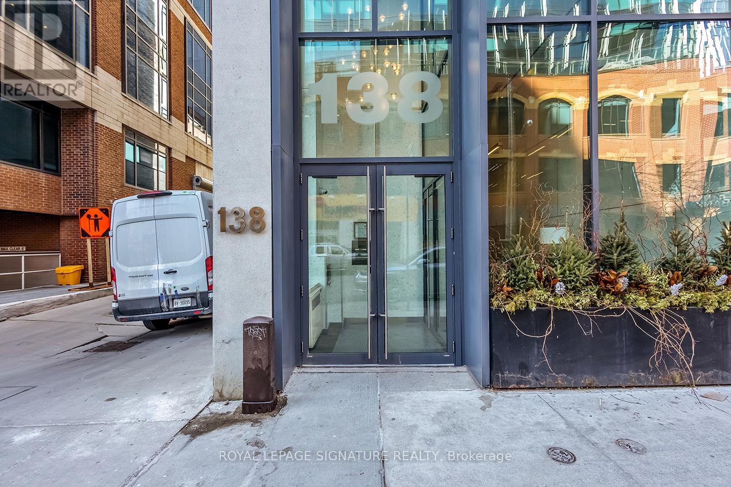 1105 - 138 Princess Street, Toronto, Ontario  M5A 0B1 - Photo 2 - C12577844