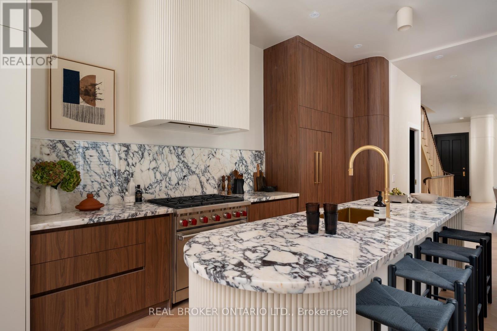 256 Major Street, Toronto, Ontario  M5S 2L6 - Photo 18 - C12577876