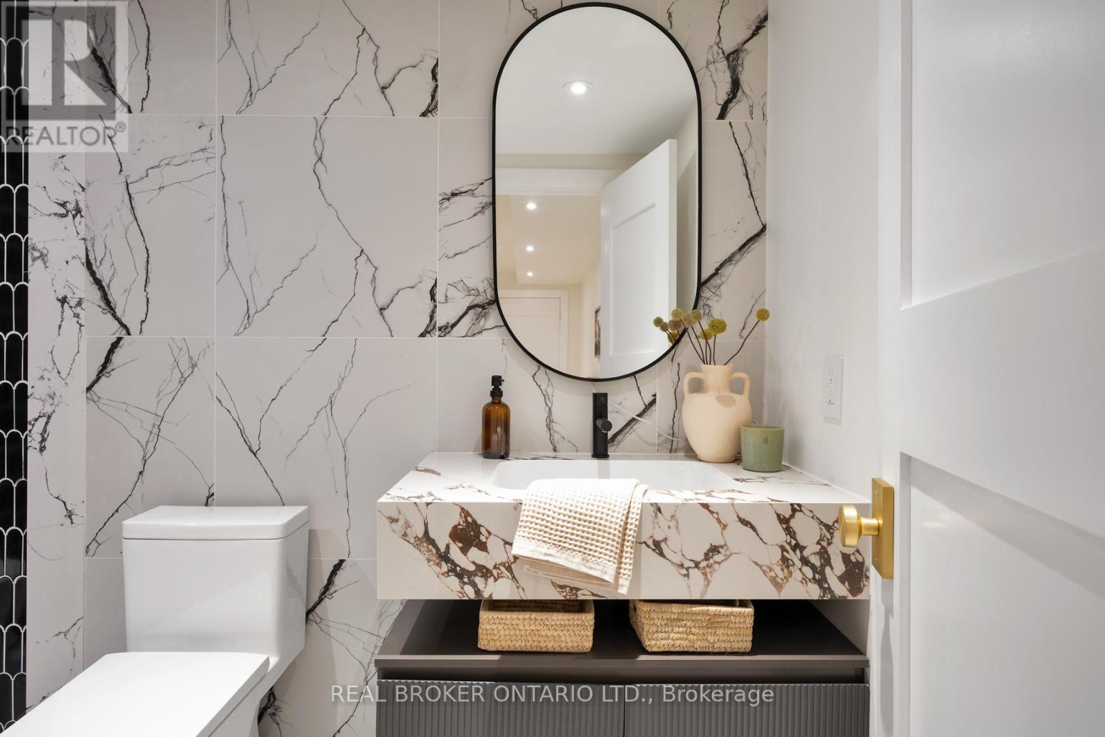 256 Major Street, Toronto, Ontario  M5S 2L6 - Photo 46 - C12577876