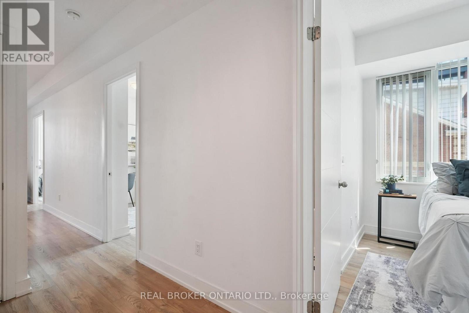 215 - 525 Adelaide Street W, Toronto, Ontario  M5V 0N7 - Photo 11 - C12577954