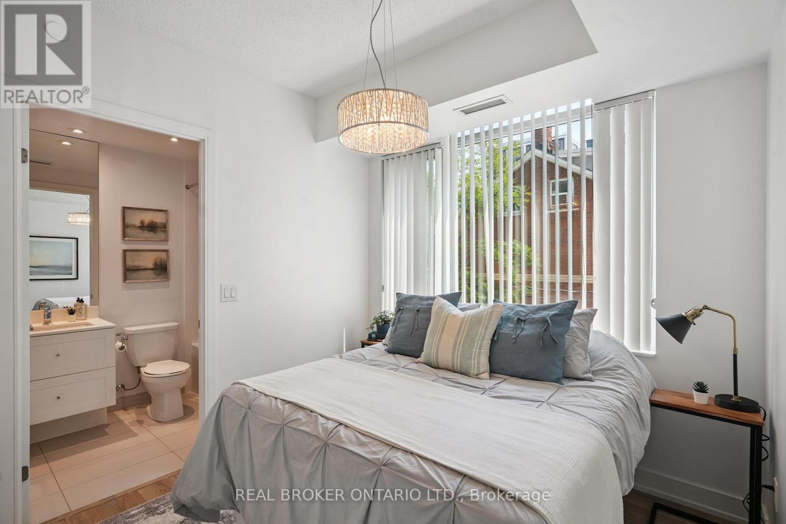 215 - 525 Adelaide Street W, Toronto, Ontario  M5V 0N7 - Photo 12 - C12577954