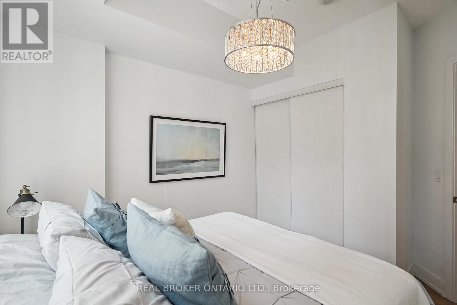 215 - 525 Adelaide Street W, Toronto, Ontario  M5V 0N7 - Photo 14 - C12577954