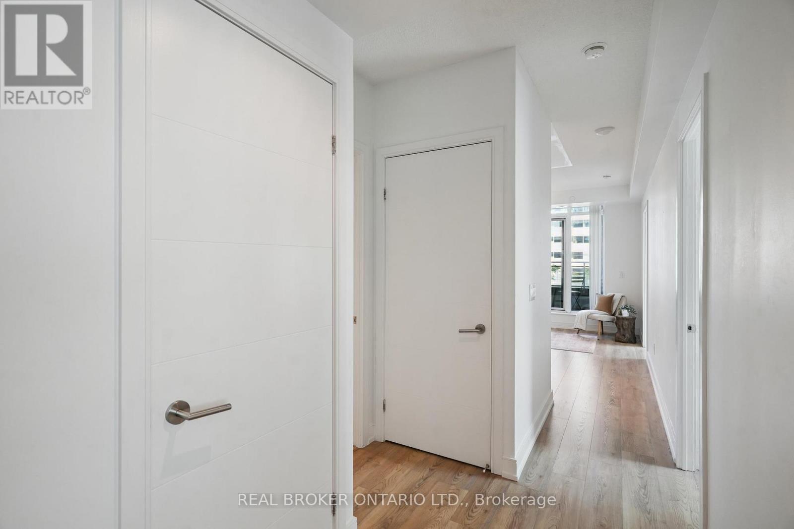 215 - 525 Adelaide Street W, Toronto, Ontario  M5V 0N7 - Photo 17 - C12577954