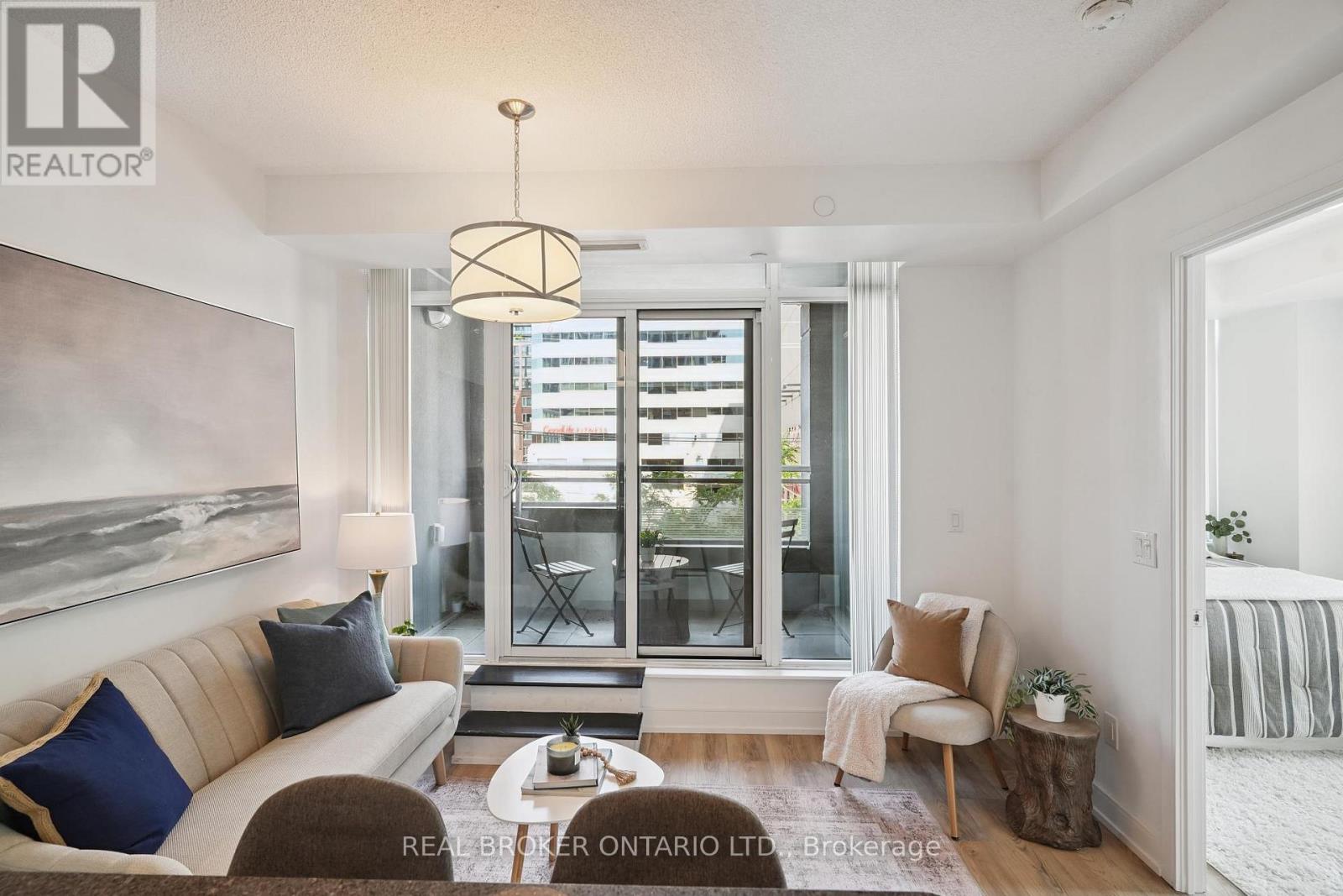 215 - 525 Adelaide Street W, Toronto, Ontario  M5V 0N7 - Photo 6 - C12577954