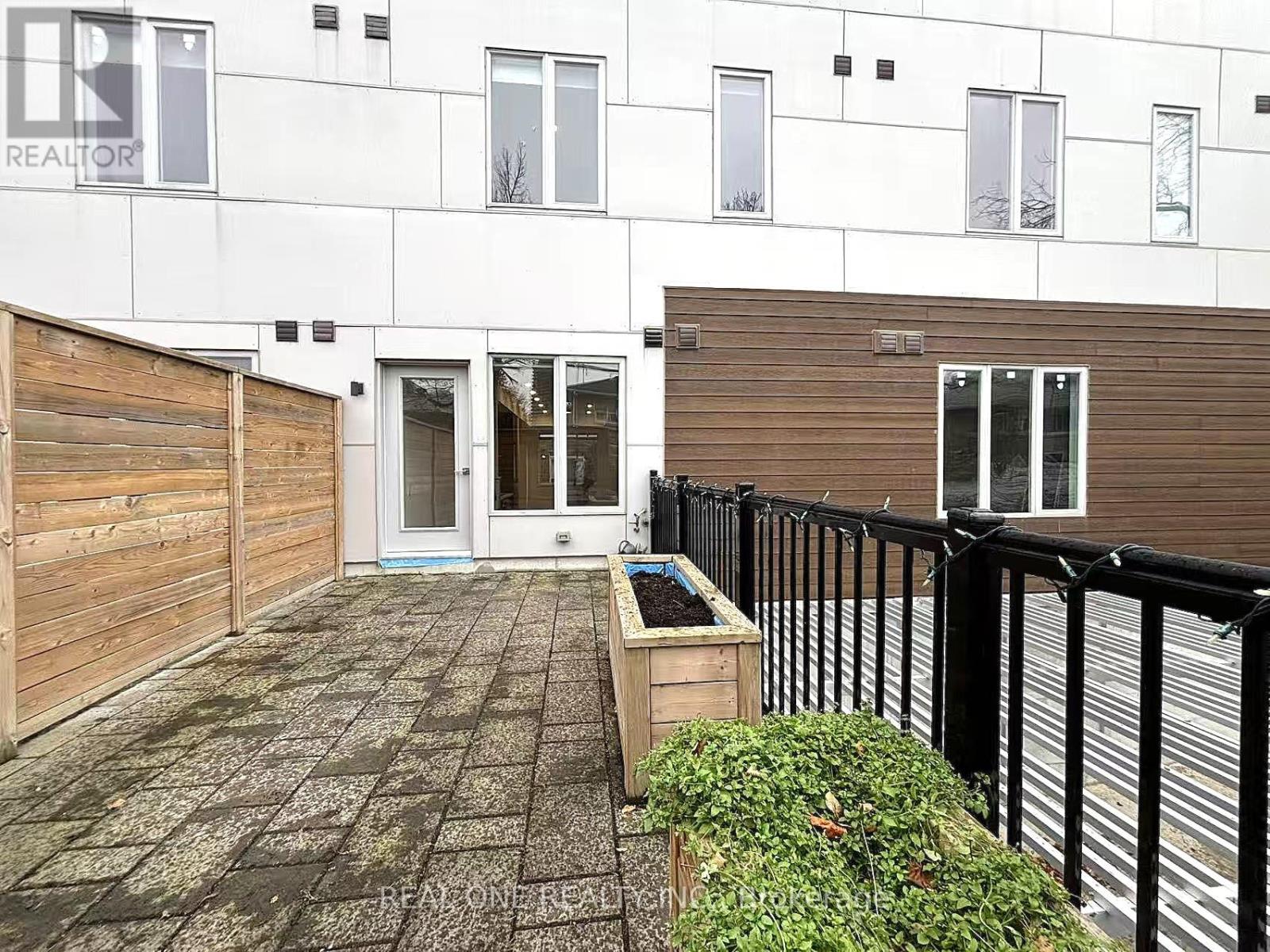 3 - 35 Dervock Crescent, Toronto, Ontario  M2K 0G7 - Photo 22 - C12578022