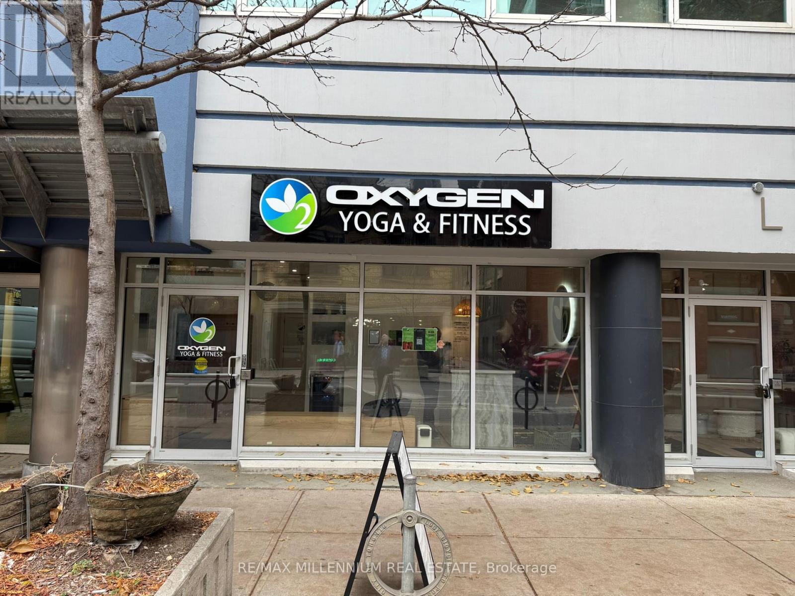 4 - 410 Adelaide Street, Toronto, Ontario  M5V 1S8 - Photo 1 - C12578042