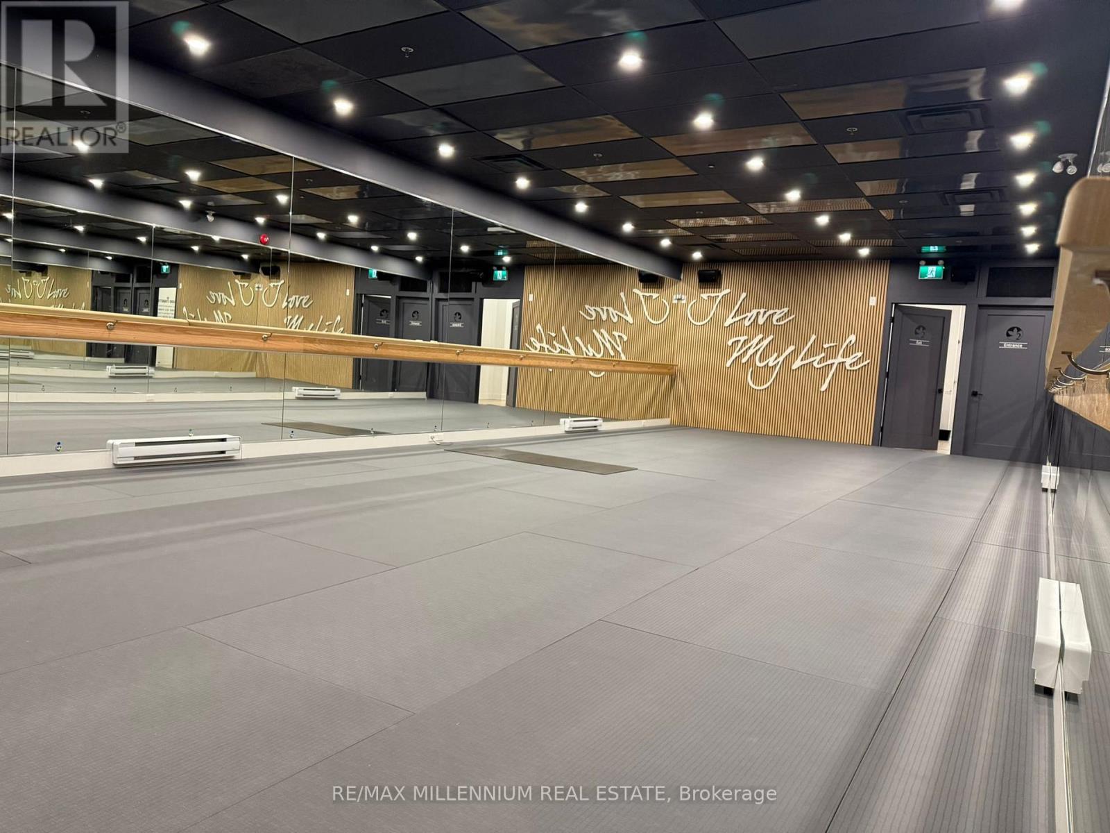 4 - 410 Adelaide Street, Toronto, Ontario  M5V 1S8 - Photo 8 - C12578042