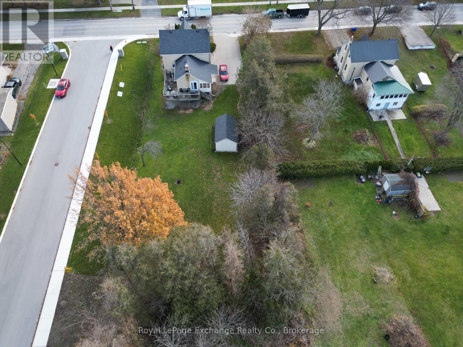 1180 Queen Street, Kincardine, Ontario  N2Z 1G5 - Photo 28 - X12404096