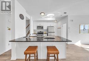 602 - 2635 William Jackson Drive, Pickering, Ontario  L1X 0L6 - Photo 3 - E12577866