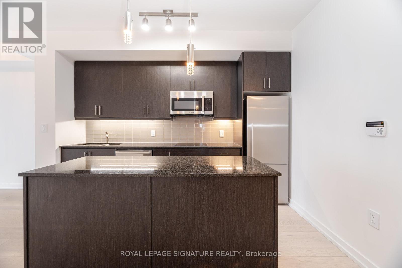 1501 - 1 The Esplanade Drive, Toronto, Ontario  M5E 0A8 - Photo 2 - C12449887