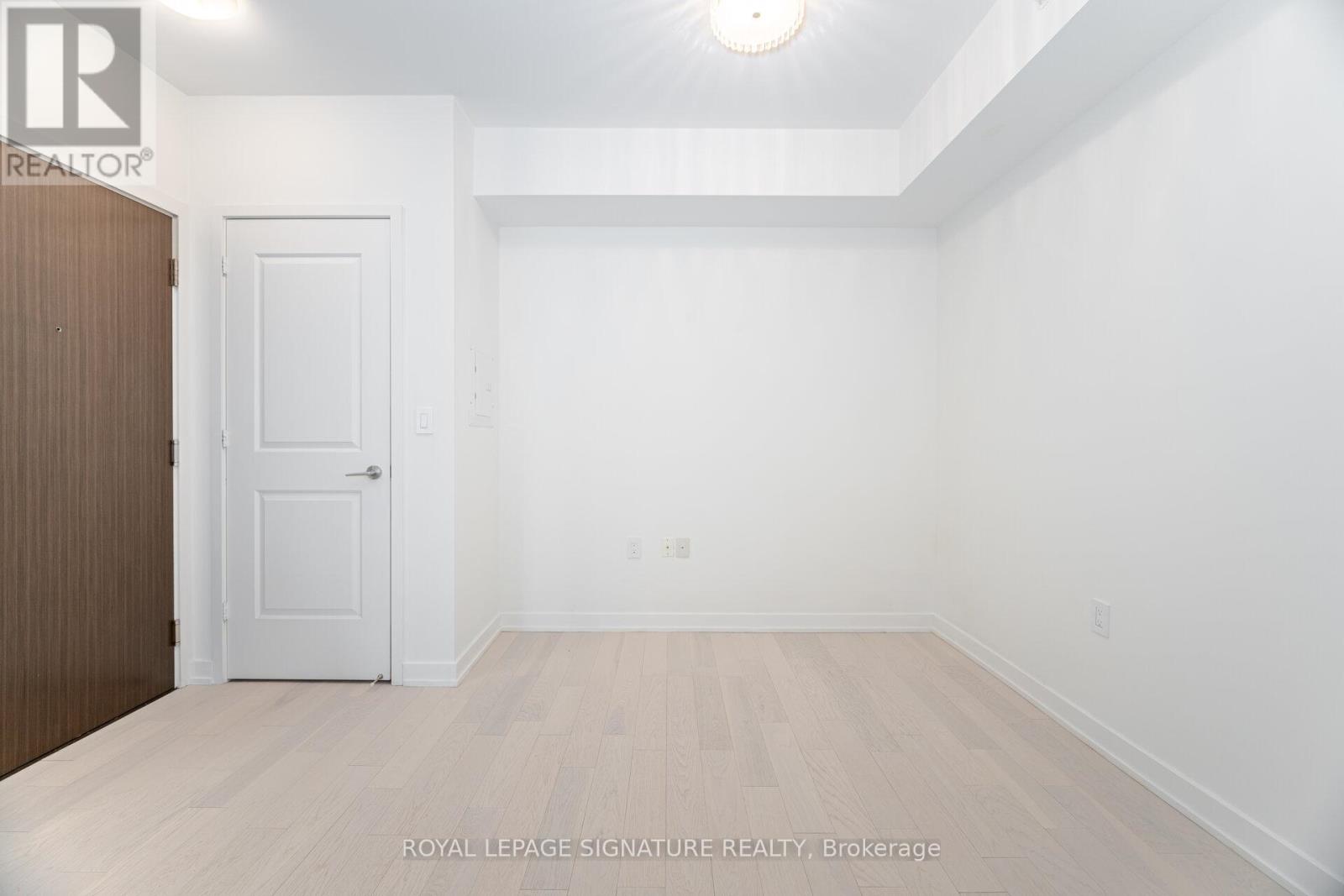 1501 - 1 The Esplanade Drive, Toronto, Ontario  M5E 0A8 - Photo 18 - C12449887