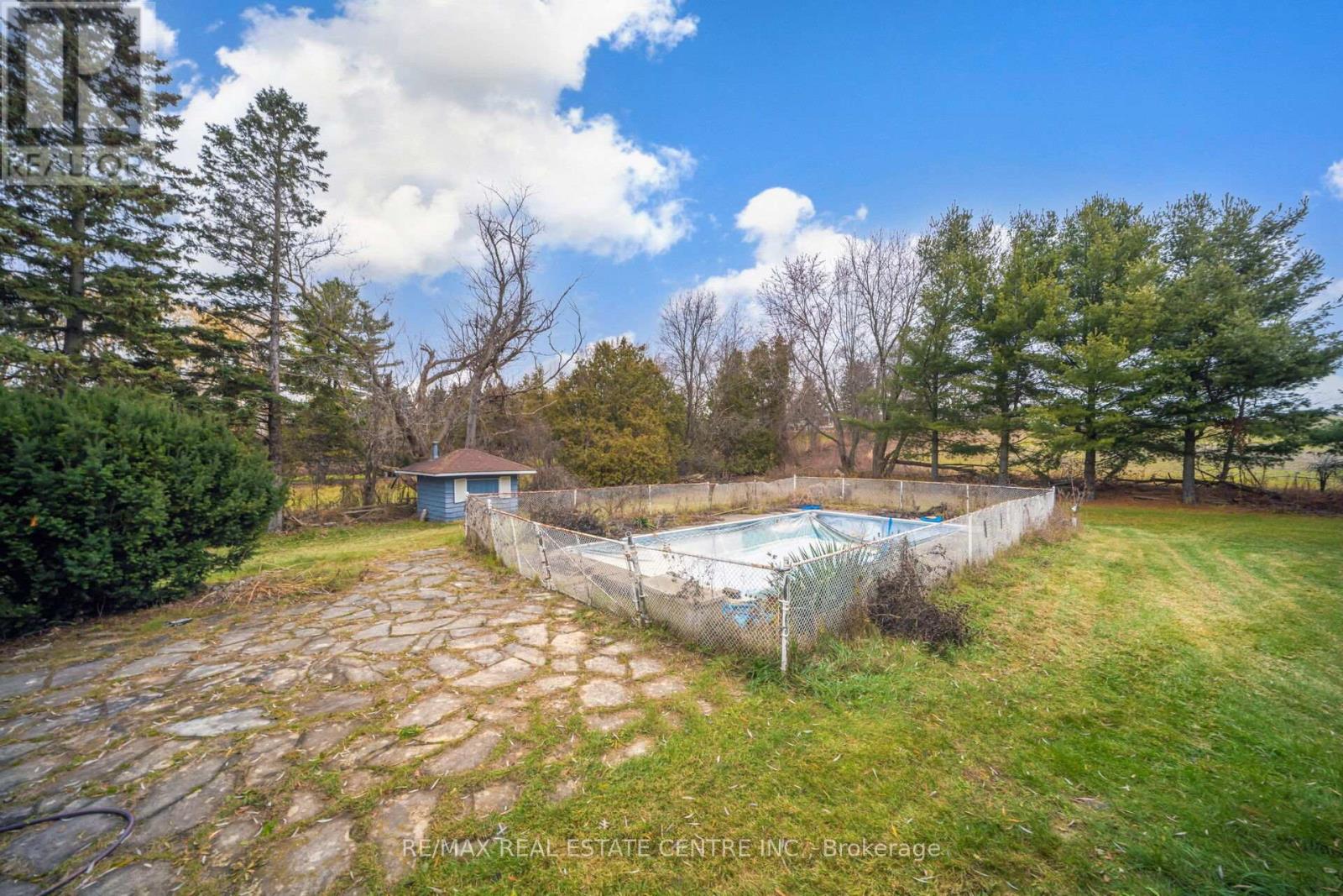 15095 Dixie Road, Caledon, Ontario  L7C 2N1 - Photo 47 - W12484271