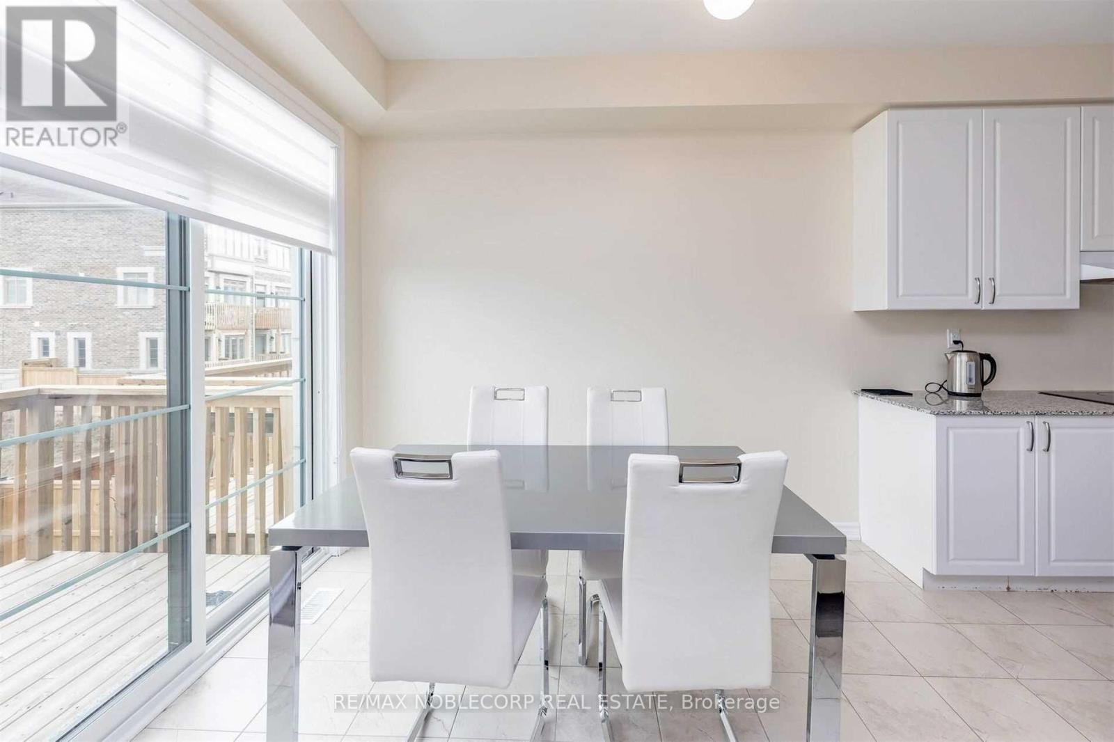 144 Sunset Terrace, Vaughan, Ontario  L4L 1A6 - Photo 10 - N12577826