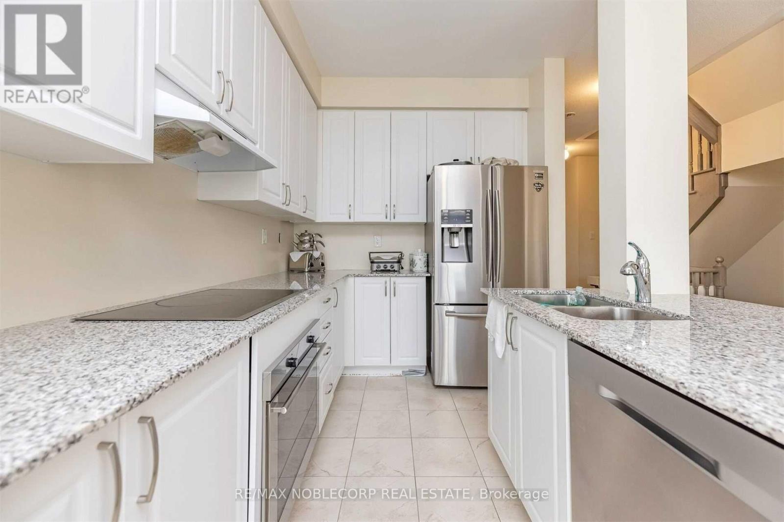 144 Sunset Terrace, Vaughan, Ontario  L4L 1A6 - Photo 12 - N12577826