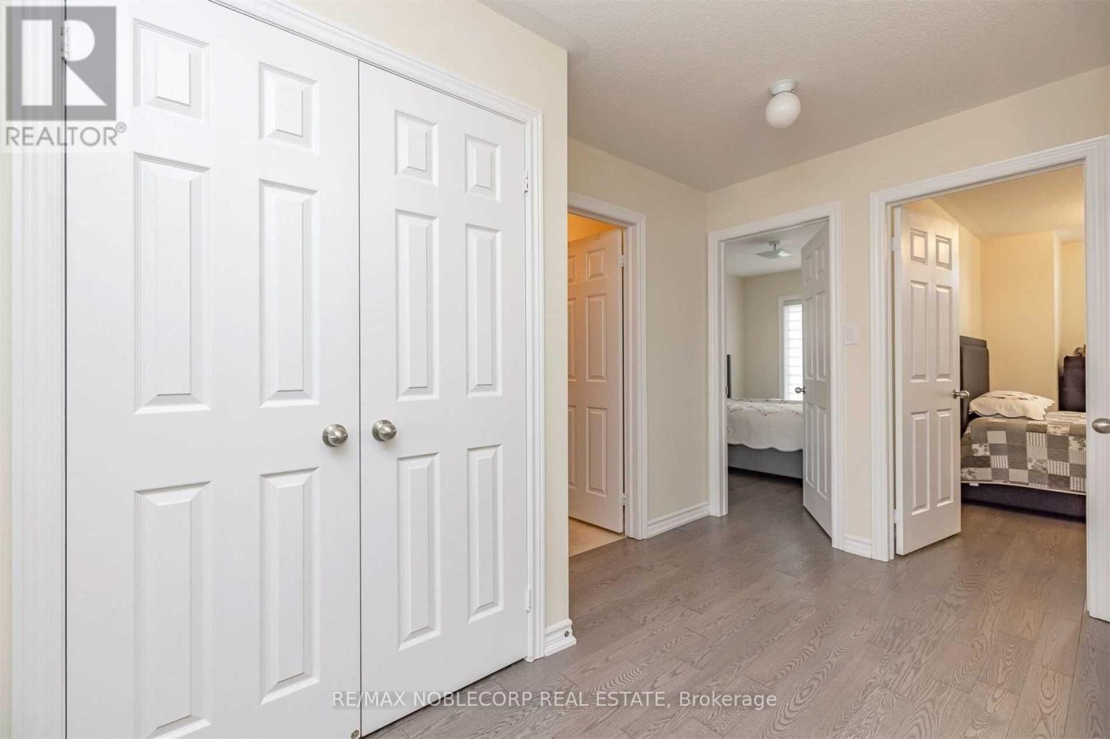 144 Sunset Terrace, Vaughan, Ontario  L4L 1A6 - Photo 15 - N12577826