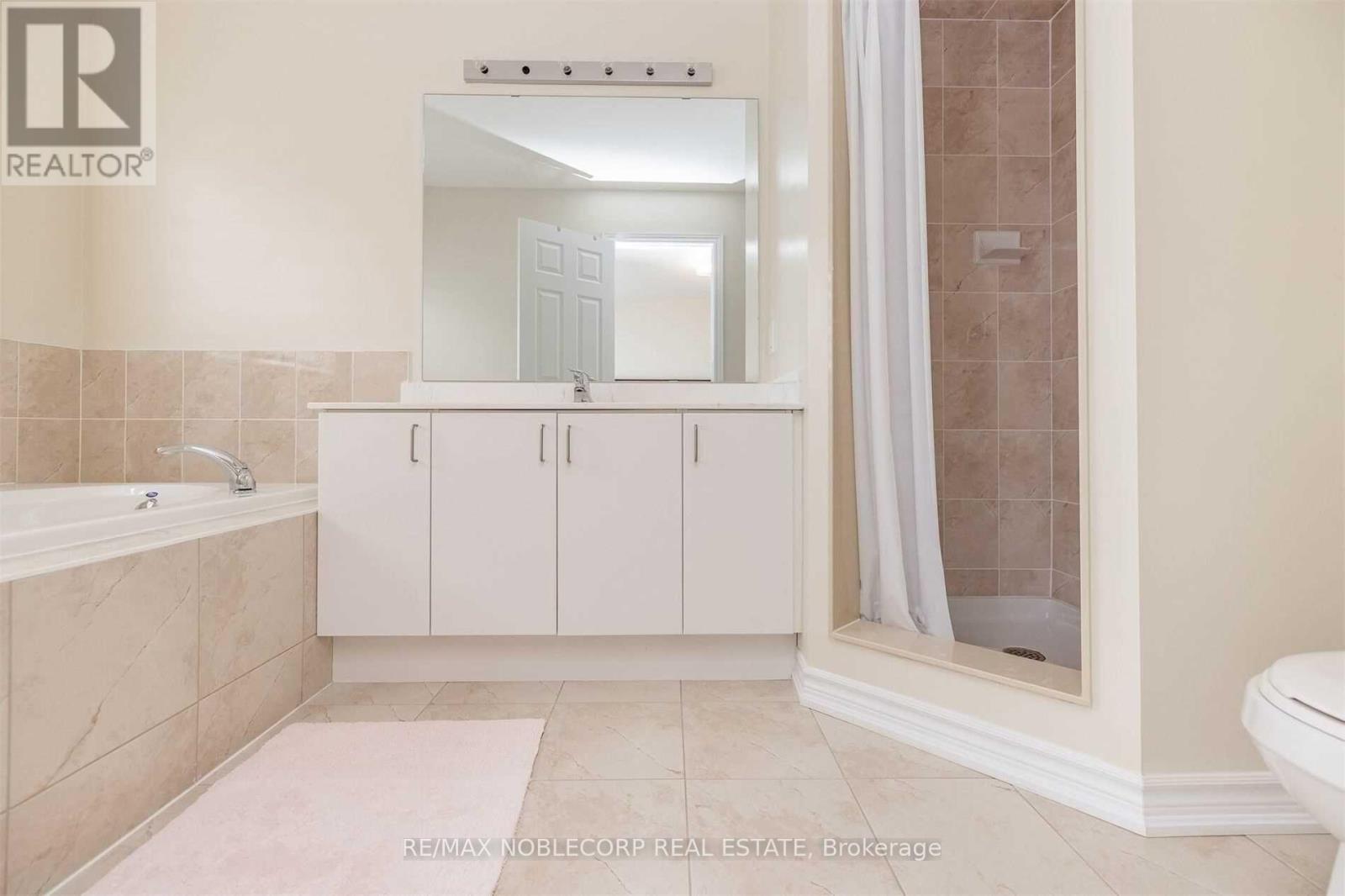 144 Sunset Terrace, Vaughan, Ontario  L4L 1A6 - Photo 17 - N12577826