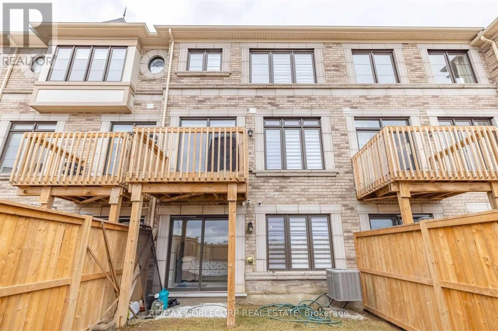 144 Sunset Terrace, Vaughan, Ontario  L4L 1A6 - Photo 27 - N12577826