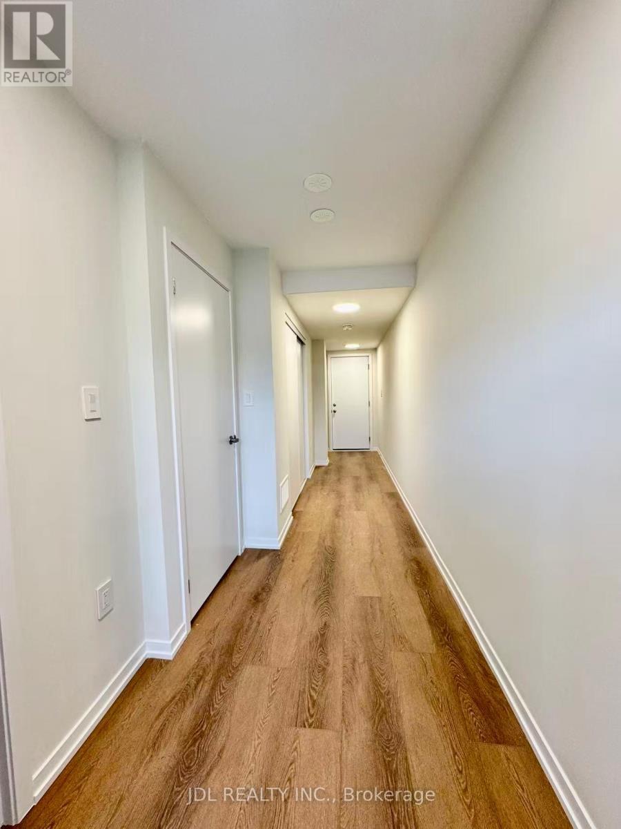 94 Matawin Lane S, Richmond Hill, Ontario  L4B 0H7 - Photo 2 - N12577832