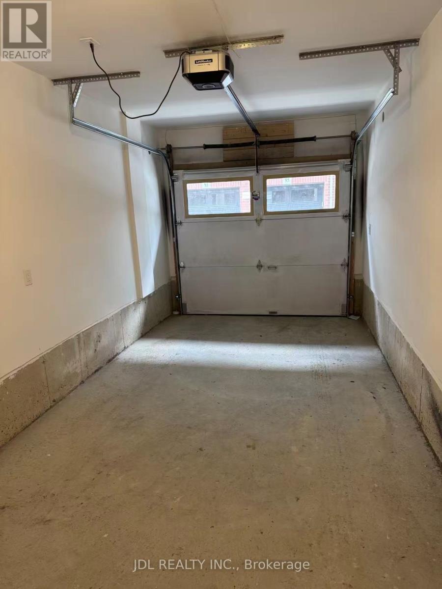 94 Matawin Lane S, Richmond Hill, Ontario  L4B 0H7 - Photo 21 - N12577832