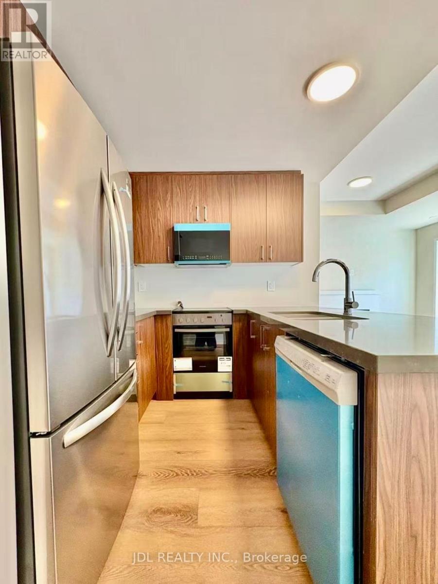 94 Matawin Lane S, Richmond Hill, Ontario  L4B 0H7 - Photo 8 - N12577832