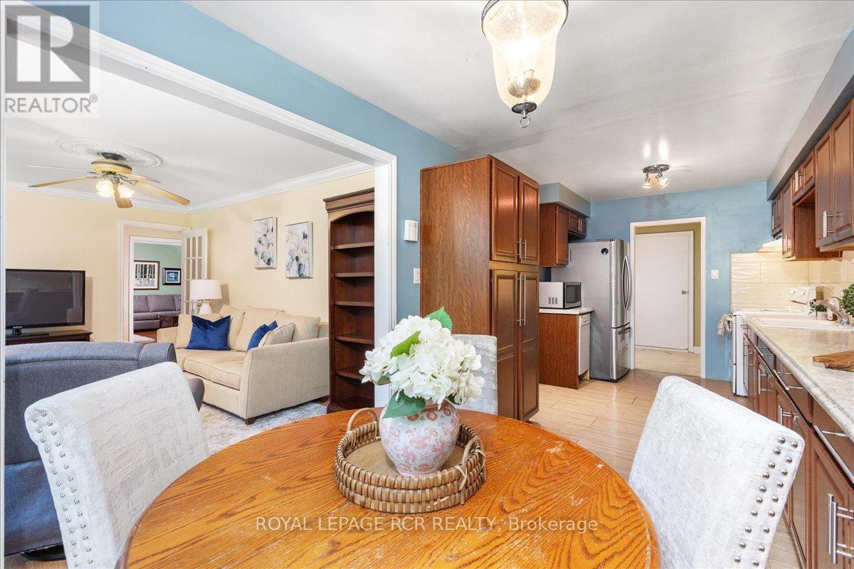 55 Valley Mills Road, East Gwillimbury, Ontario  L0G 1M0 - Photo 15 - N12577888