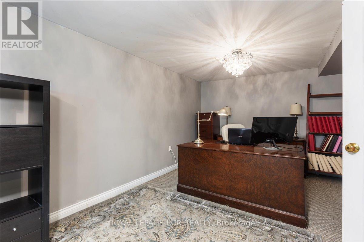 55 Valley Mills Road, East Gwillimbury, Ontario  L0G 1M0 - Photo 32 - N12577888