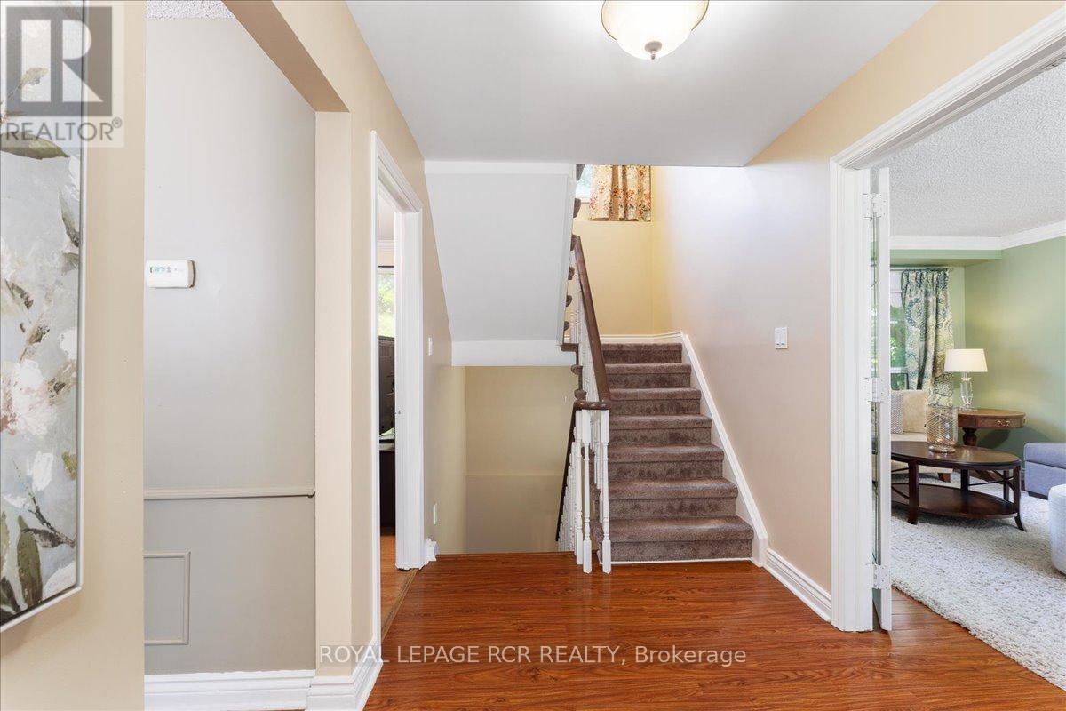 55 Valley Mills Road, East Gwillimbury, Ontario  L0G 1M0 - Photo 8 - N12577888