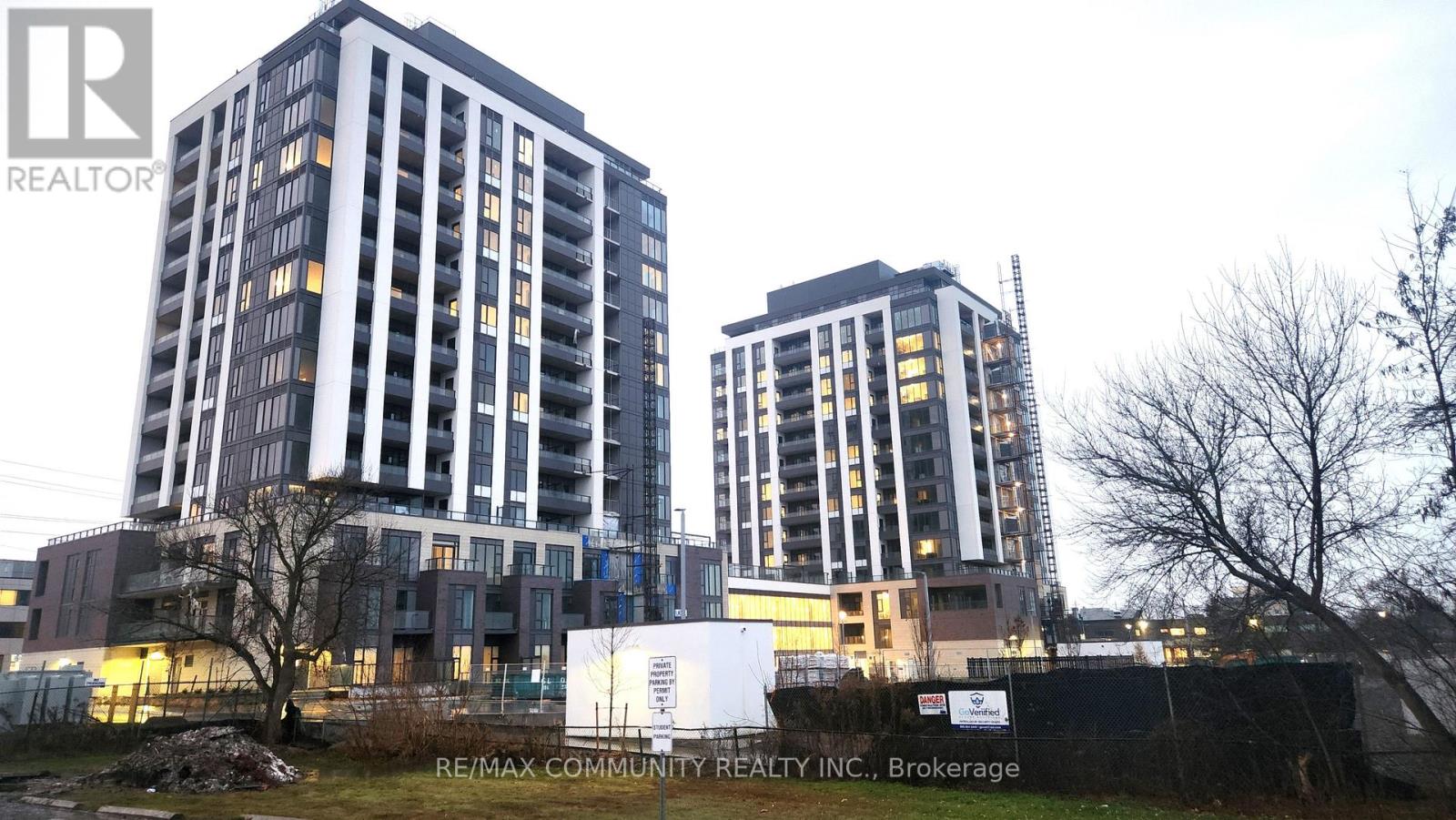 A511 - 705 DAVIS DRIVE, Newmarket, Ontario