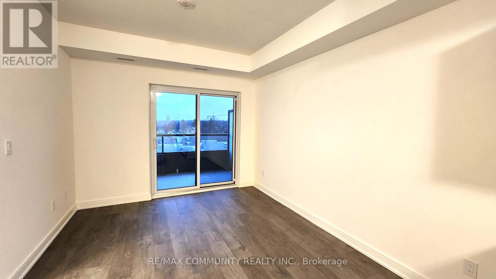 A511 - 705 Davis Drive, Newmarket, Ontario  L3Y 0J1 - Photo 7 - N12577984