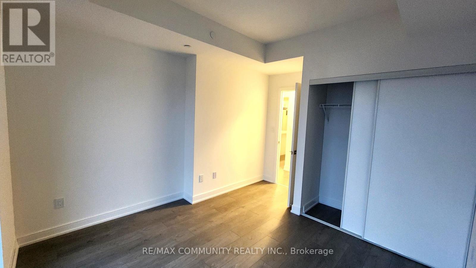 A511 - 705 Davis Drive, Newmarket, Ontario  L3Y 0J1 - Photo 8 - N12577984